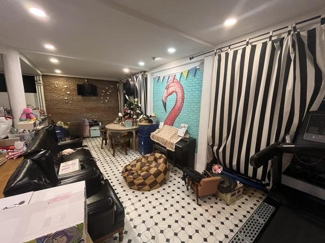 ให้เช่า บ้านเดี่ยว เนื้อที่ 200 ตร.วา ซอยพหลโยธิน30 มีบริเวณสวนร่มรื่นเหมาะอยู่อาศัย เดินทางสะดวก 6