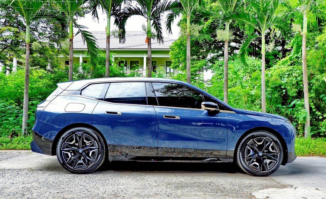 BMW iX eDrive50 Sport ปี 2021