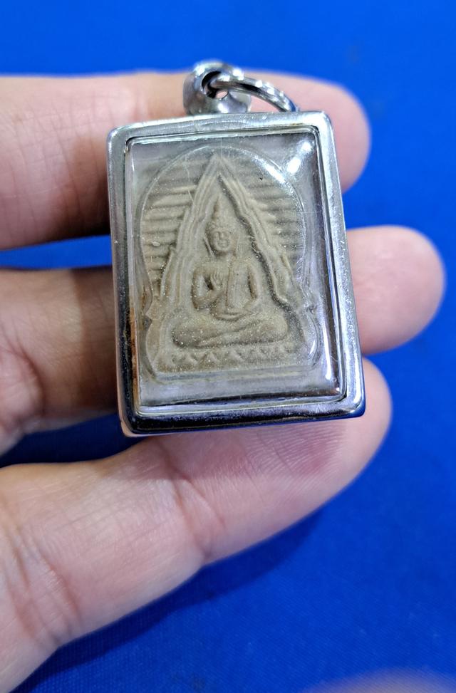 พระผงของขวัญวัดปากน้ำรุ่นพระไตรปิฎก ปี2532รุ่น6หรือรุ่นเหยียบกันตาย รุ่นนี้มีประสบการณ์ มวลสารดีผสมพระผงรุ่น1ถึงรุ่น5พระของขวัญวัดปากน้ำ รูปที่ 2