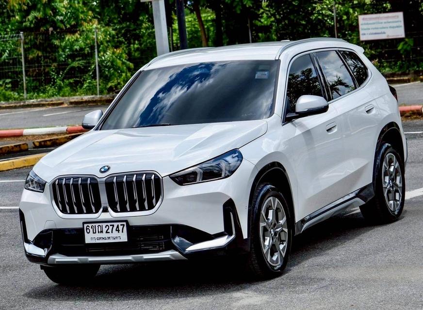 รหัสรถ PR2747 + BMW X1 (U11) sDrive 20I X Line จดทะเบียนปี 2025 วิ่งเพียง 10,000Km  7