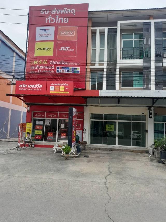 ให้เช่าอาคารพาณิชย์ 3 ชั้น ลำลูกกาคลอง 3 พร้อมเข้าอยู่ ทำเลดี เดินทางสะดวก ใกล้สถานีรถไฟฟ้า bts คูคต 2