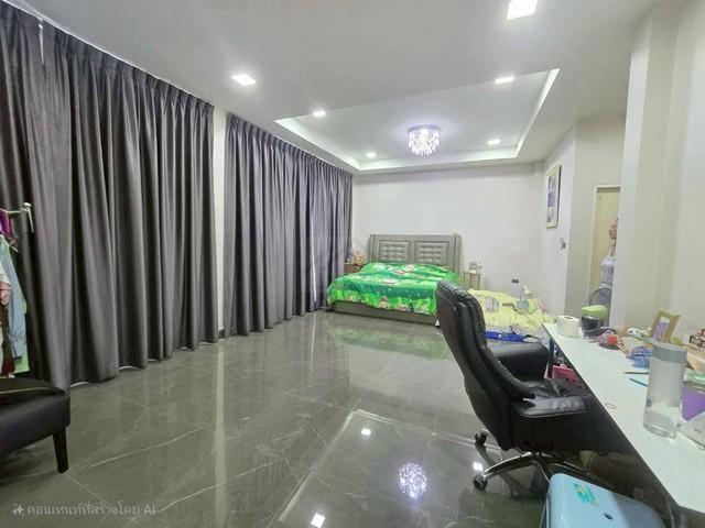 PB5575 ขายบ้าน เนื้อที่ 100 ตรว. ซอยนวมินทร์ 24 หมู่บ้านศรีนคร บ้านหลังใหญ่พร้อมเข้าอยู่ 11