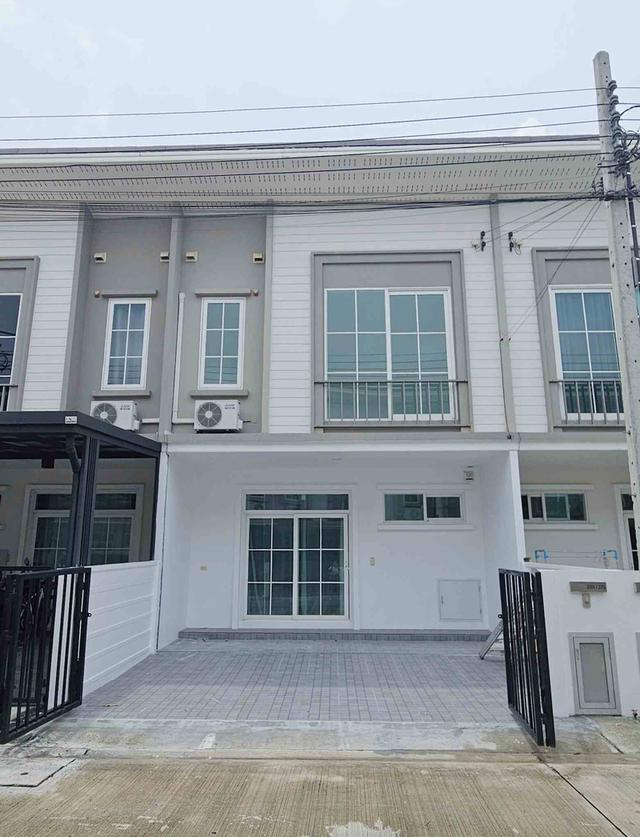 B971 ให้เช่าทาวน์โฮม โครงการคิวดิสทริค เวสต์เกต ถนนจันทร์ทองเอี่ยม