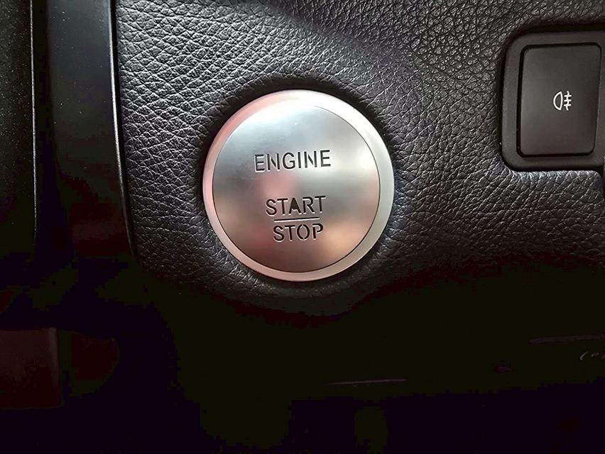 รหัสรถ WMT247 BENZ GLE 500e 4MATIC Exclusive ปี 2017 รูปที่ 6