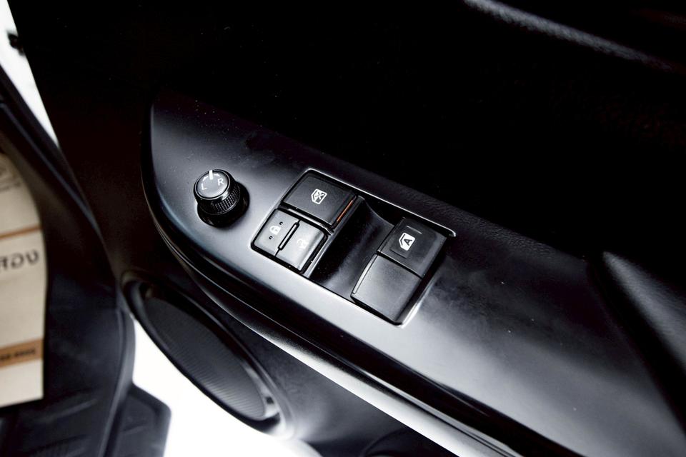 รหัสรถ 1E169 REVO 2.4 ENTRY 2021 7