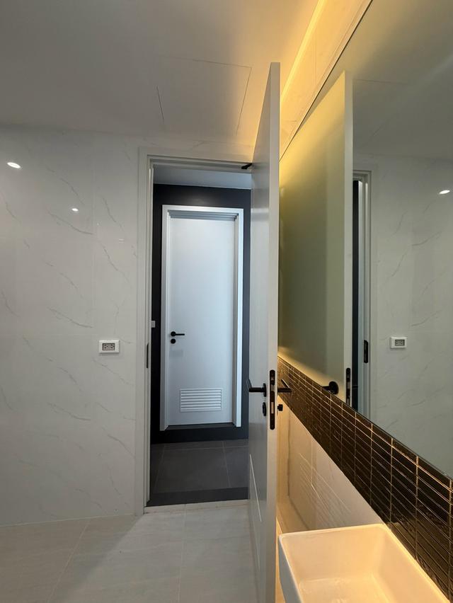 U1480 ให้เช่าโฮมออฟฟิศสร้างใหม่ 4 ชั้น มีลิฟต์ในตัว ย่านพระราม 9 Boutique Office 168 หมู่บ้านทวีมิตร ซอย 5 ถ.พระราม 9 ห้วยขวาง 9