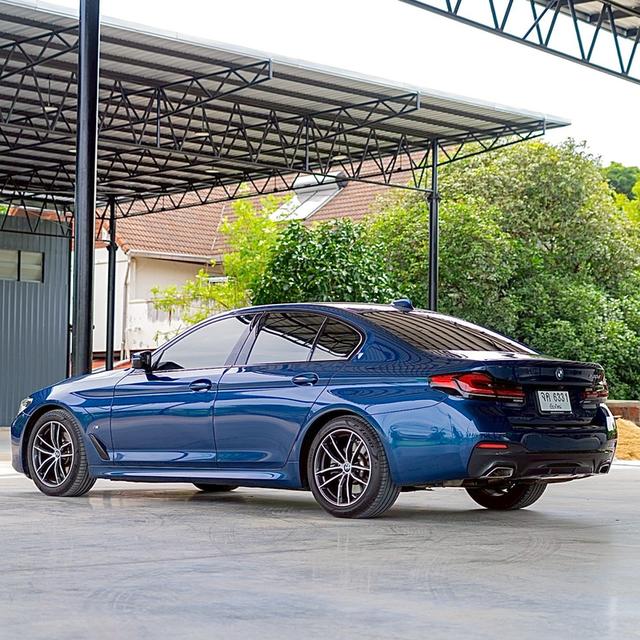 รหัสรถ 12AT6331 BMW 520d 2.0 M Sport ( G30 ) LCI | ปีจด : 2022
