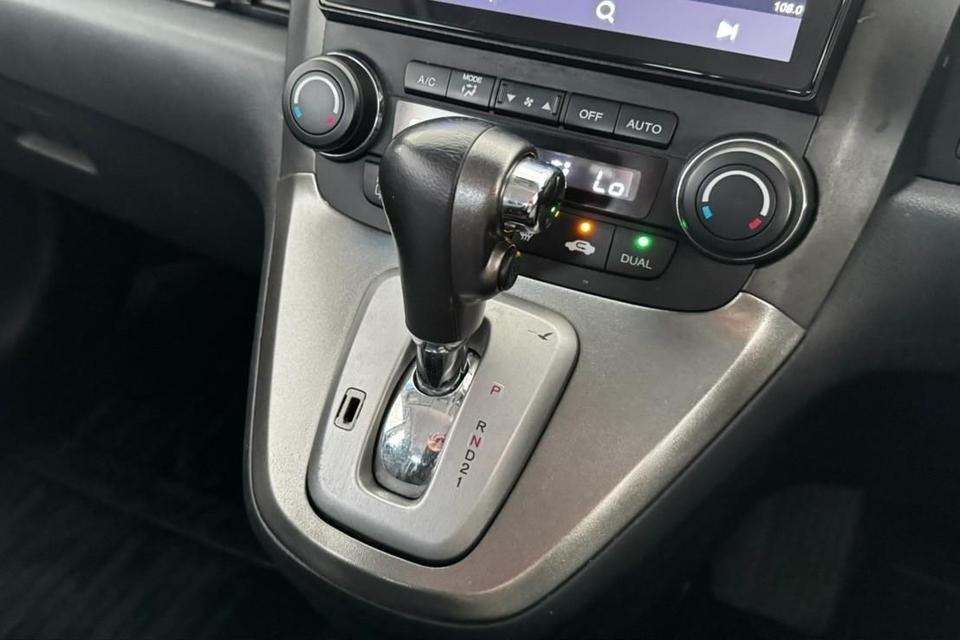 Honda CR-V 2.4E เบนซิน เกียร์ออโต้  ปี2010 17