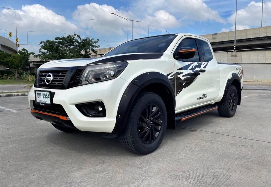 Nissan NP300 Navara 2.5 Calibre E Black Edition ปี2020 3