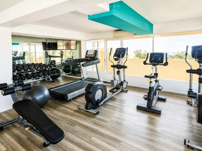 For Sale — 2-Bedroom Condo at Atlantis Condo Resort Jomtien, PattayaSpacious 2-bedroom condo for sale at Atlantis Condo Resort Jomtien 9
