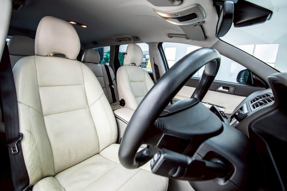 VOLVO V50 2.0 2013  11