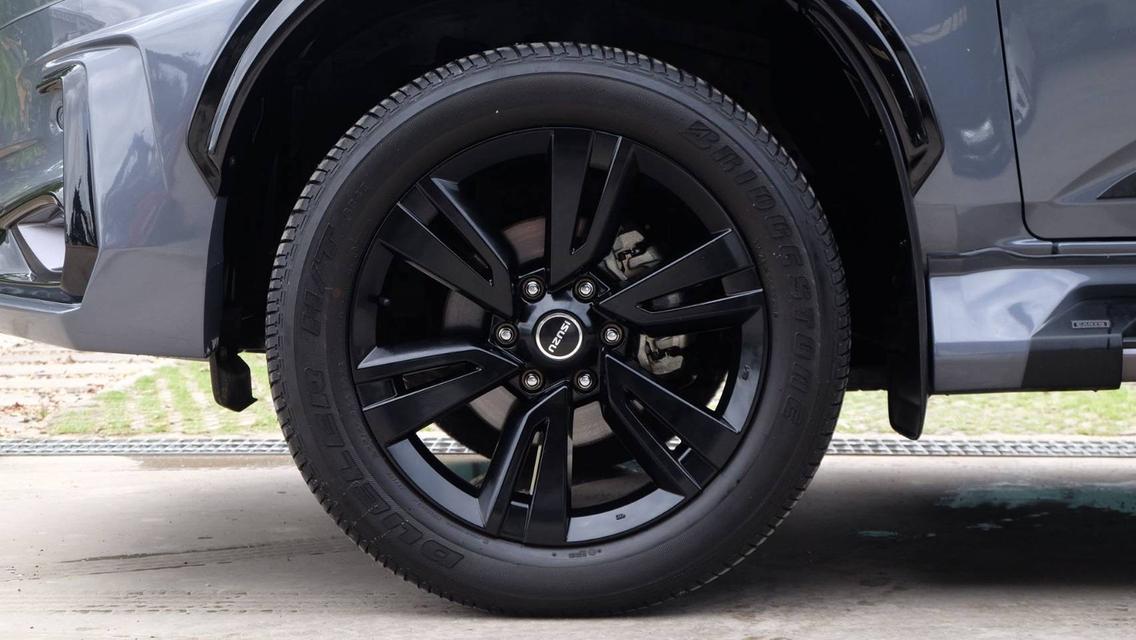 รหัสรถ KN7484 MU-X 1.9 ULTIMATE 2023 8