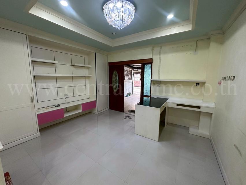 ทาวน์เฮ้าส์ ถนนบ้านปากแรต บ้านโป่ง - ราชบุรี ราคาถูก 3