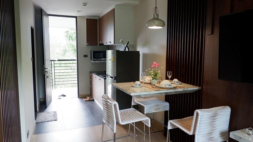 🏙💎 ให้เช่าคอนโดสวย ทำเลดี มองเห็นวิวต้นไม้ธรรมชาติ มีเฟอร์นิเจอร์ให้ครบชุดพร้อมเข้าอยู่ ภายในกว้างขวาง เป็นส่วนตัว มีความปลอดภัย 4