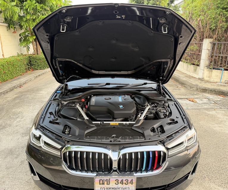 รหัสรถ AP3434 Bmw 530e Luxury Plug-in Hybrid LCI ปี 24 สีเทาดำ รูปที่ 20