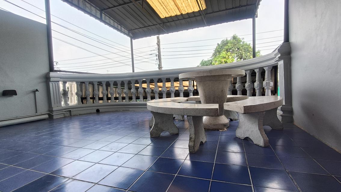 ทาวน์เฮ้าส์ 3 ชั้น 4 ห้องนอน 4 ห้องน้ำ 11