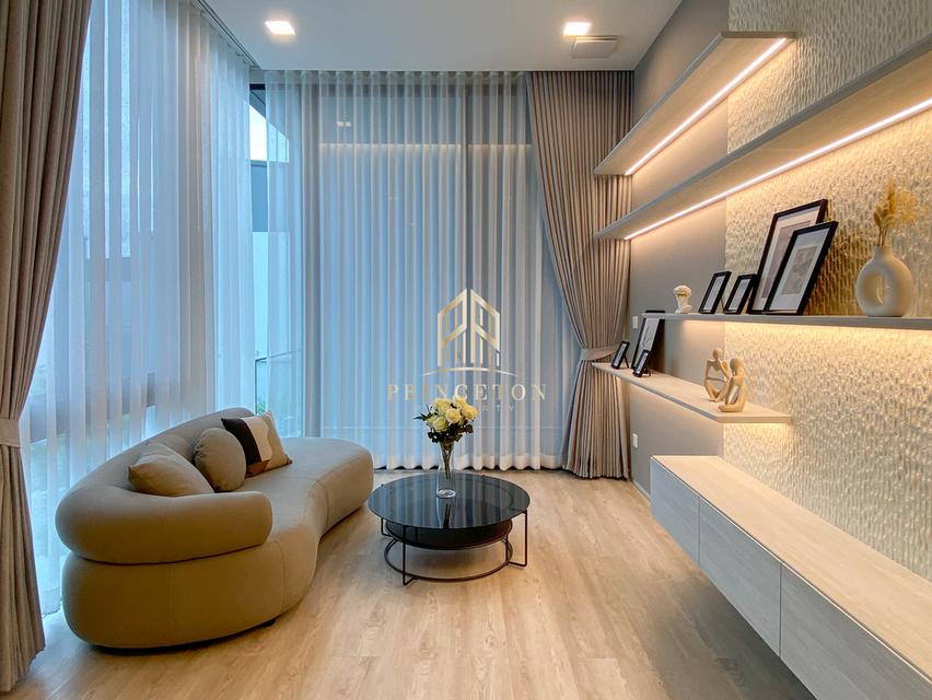 VIVE Krungthep Kreetha Comes with a Private Swimming Pool 15