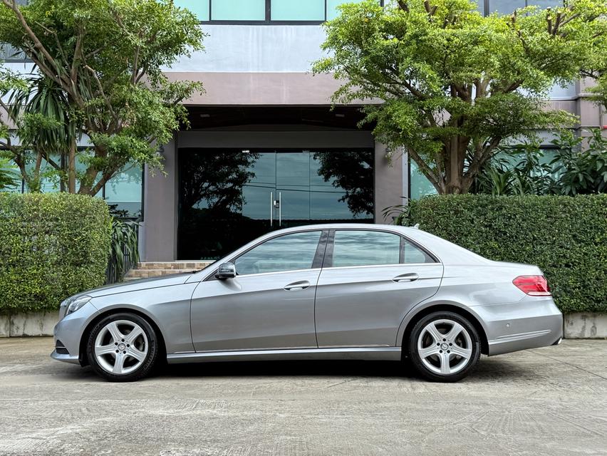 2015 BENZ E200 FACELIFT W212 รถมือเดียวออกป้ายแดง รถวิ่งน้อย เข้าศูนย์ตามระยะ รถไม่เคยมีอุบัติเหตุครับ 5