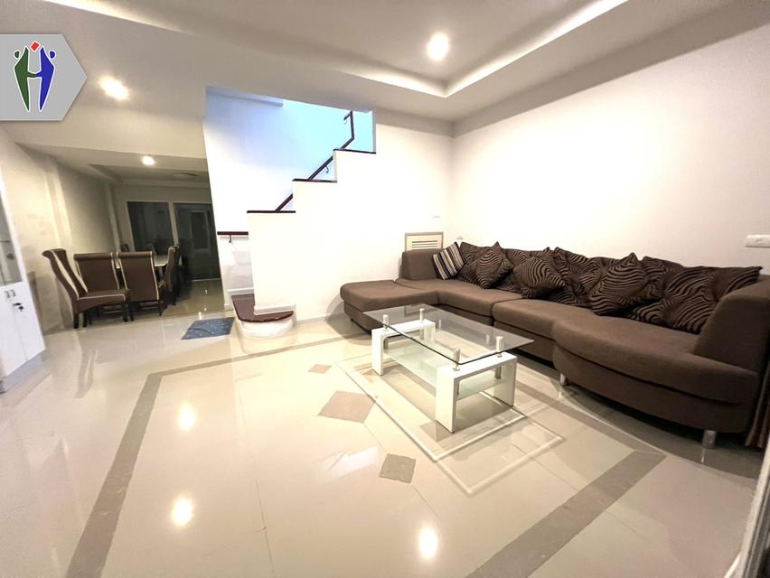 ทาวน์เฮ้าส์เทพประสิทธิ์ ให้เช่า สไตล์โมเดิล !! 2