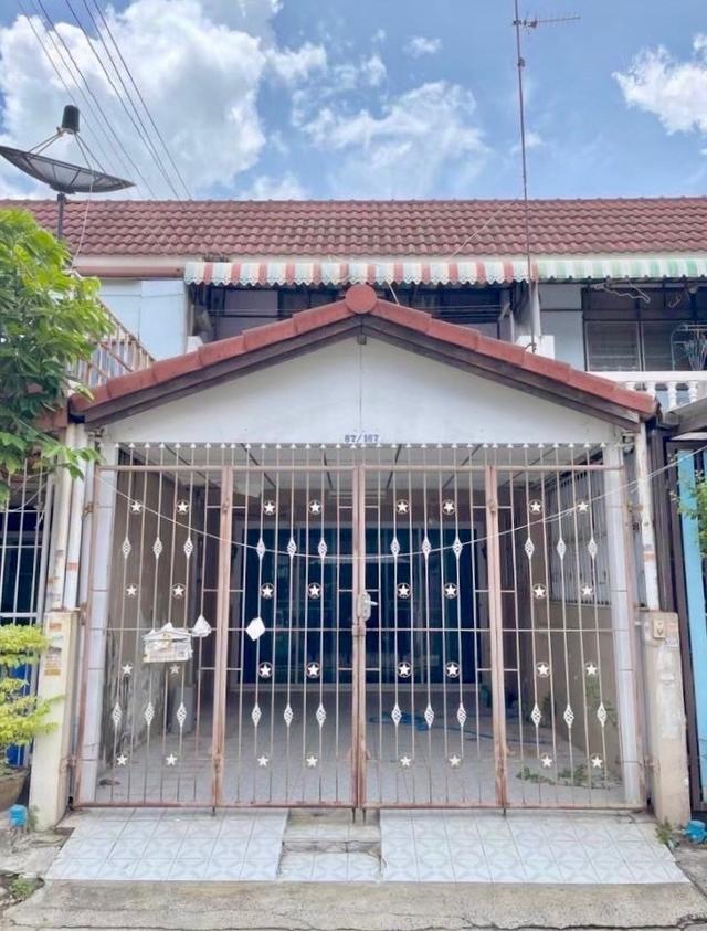 ขายทาวน์เฮ้าส์2ชั้น หมู่บ้านพระปิ่น3 อ.บางใหญ่ ทำเลดี สภาพดี บ้านสวยสะอาด เดินทางสะดวก เจ้าของขายเอง 1
