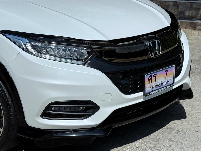 2019 HONDA HRV RS รุ่น TOP รถวิ่งน้อยเพียง 8X,XXX กม รถเข้าเช็คระยะที่ศูนย์ HONDA ตลอด รถไม่เคยมีอุบัติเหตุครับ 8