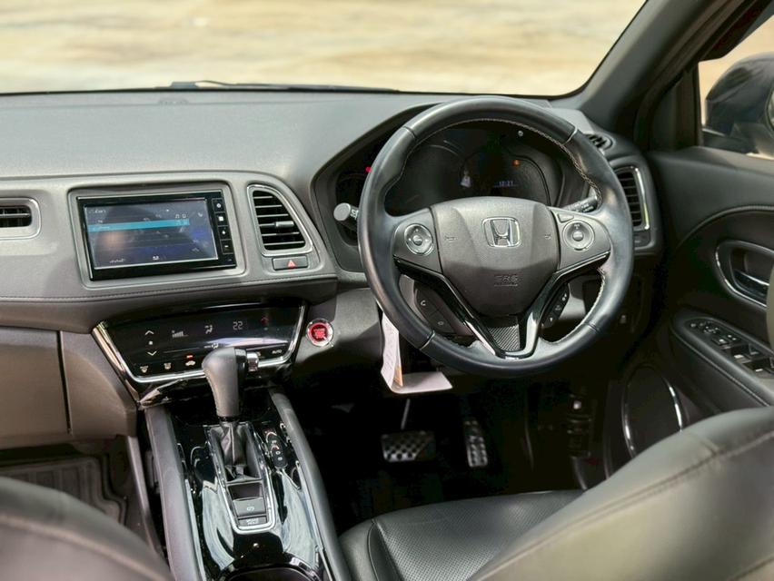 HONDA HRV 1.8  RS TOP SUNROOF (mnc)ปี 20 สีเทา  ออโต้  สวยหรูสปอร์ตน่าขับมากๆ 10