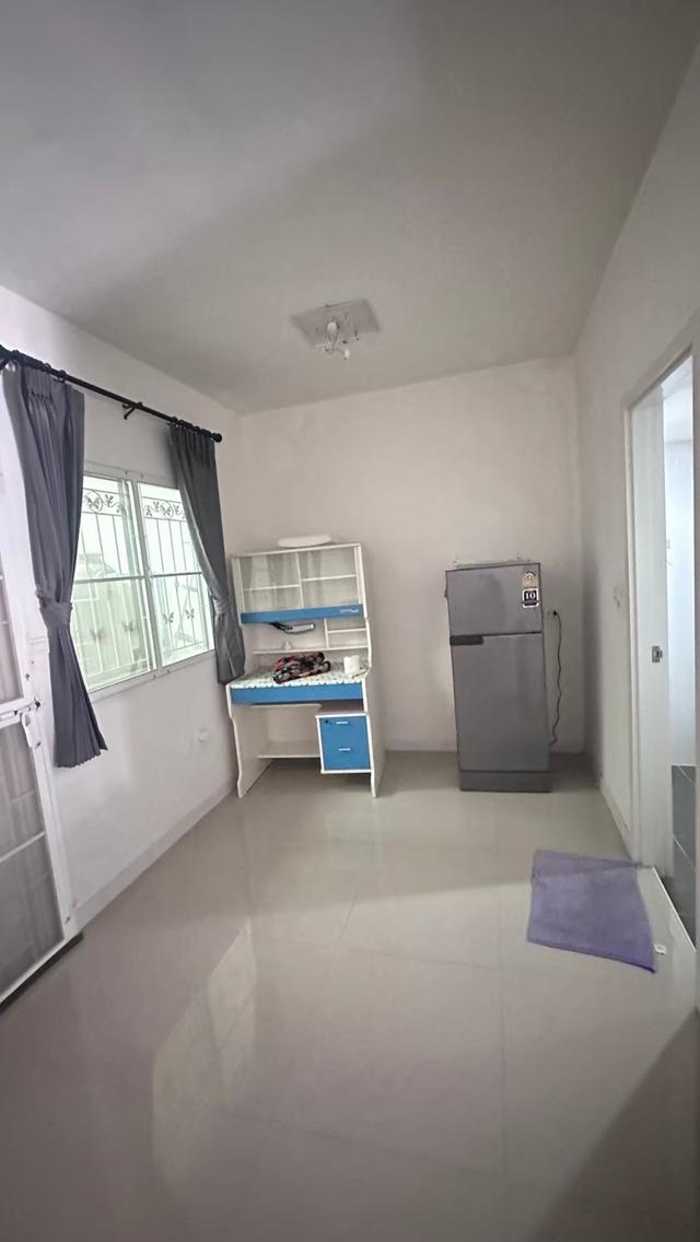 ขายบ้านทาวน์โฮมข้างโรบินสันศรีสมาน65/1 7