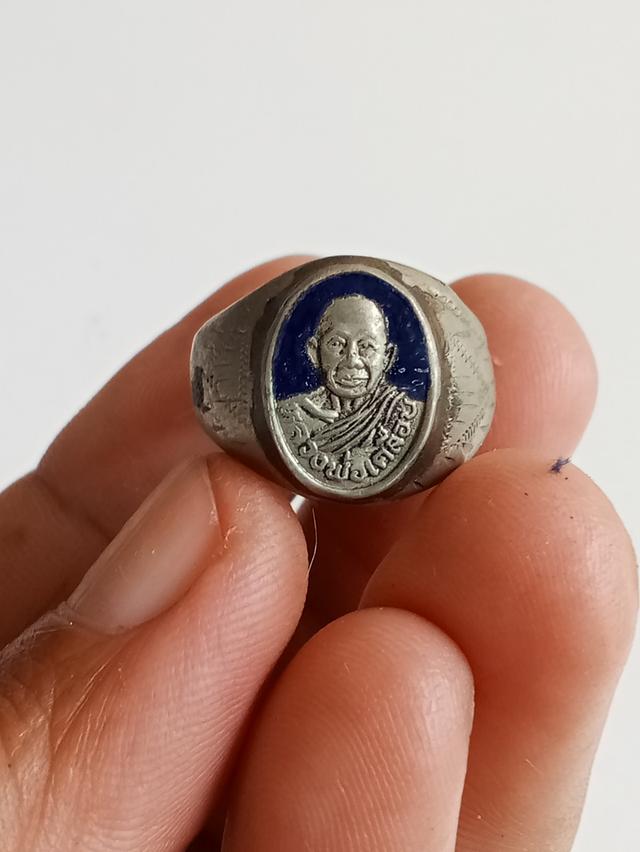 แหวนลงยาสีนํ้าเงินหลวงพ่อเคลือบ สาวรธัมโม ปี2515 วัดทัพทัน จ.อุทัยธานีแหวนหลวงพ่อเคลือบสวยเดิม