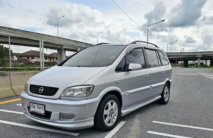 Chevrolet Zafira ปี 2003 