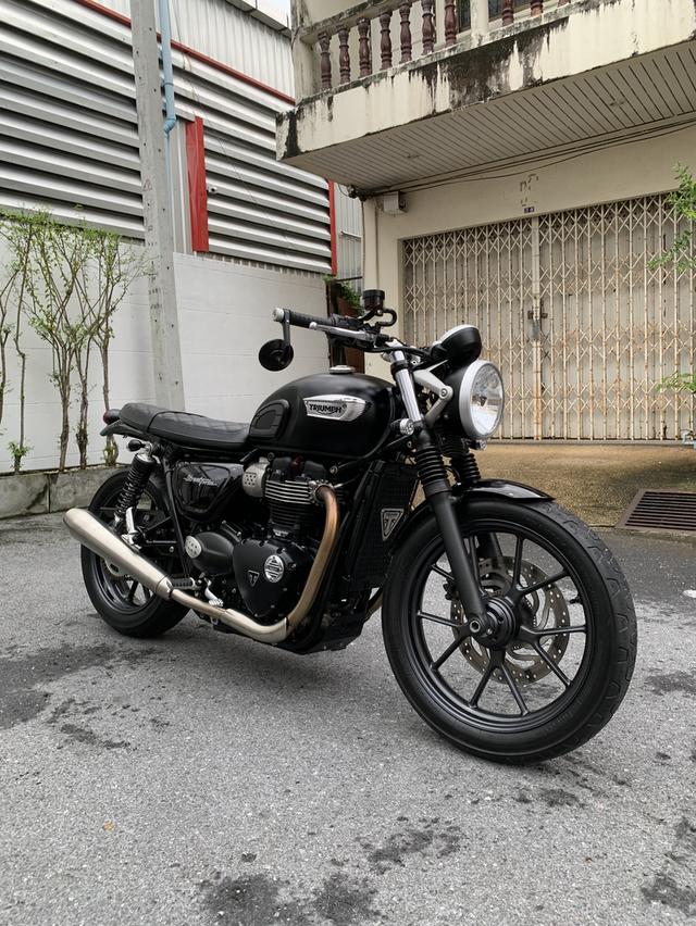 StreetTwin ปี 2018
