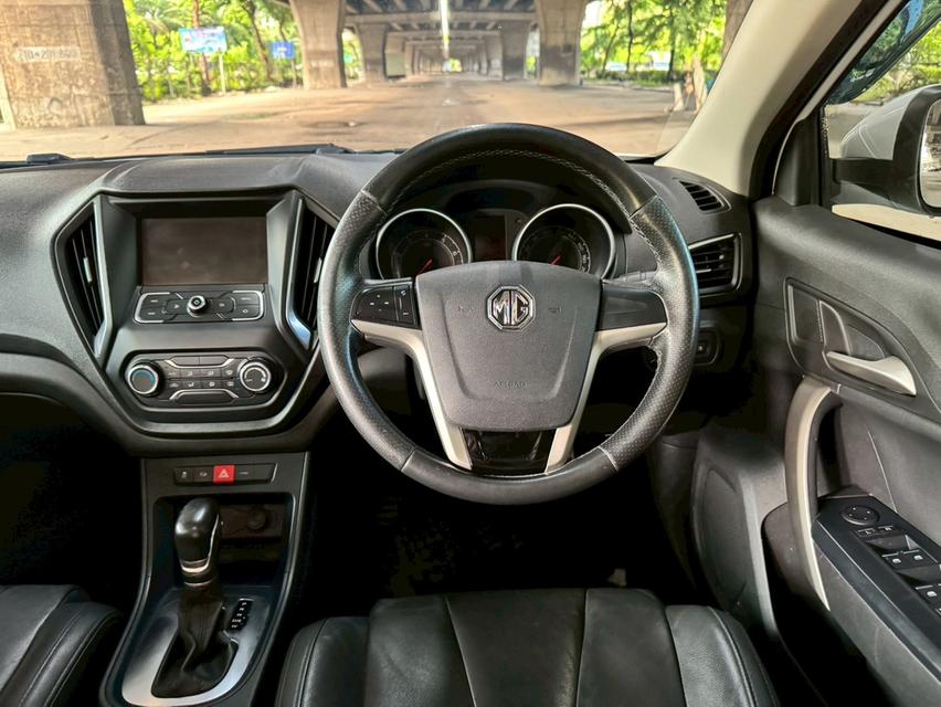 MG 5 1.5 Tubo X Sunroof AT ปี 2019 11