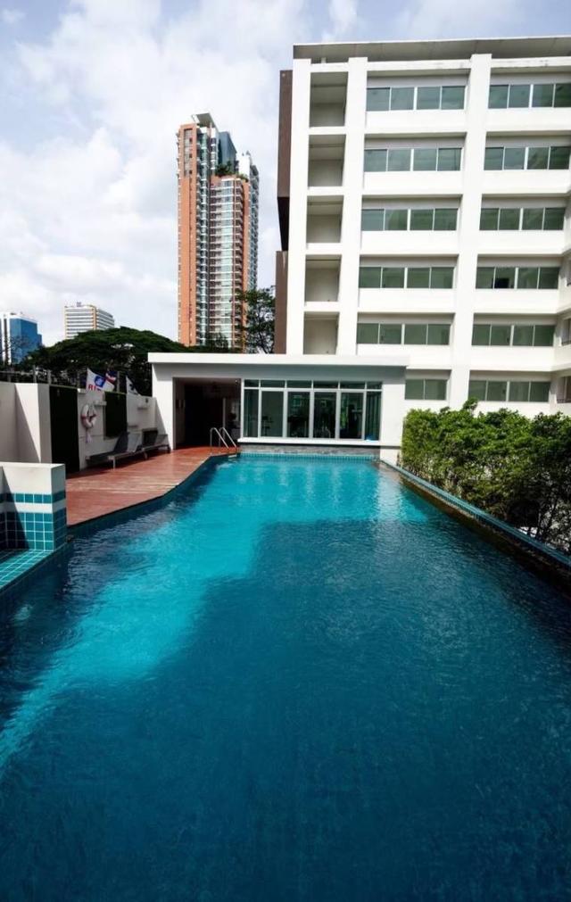 Sale / Rent Condo One Thonglor Sukhumvit 40 1 bedroom 6th floor 50 sqms Fully furnished Sale : 4,900,000 Baht , Rent 25,000 /month 1