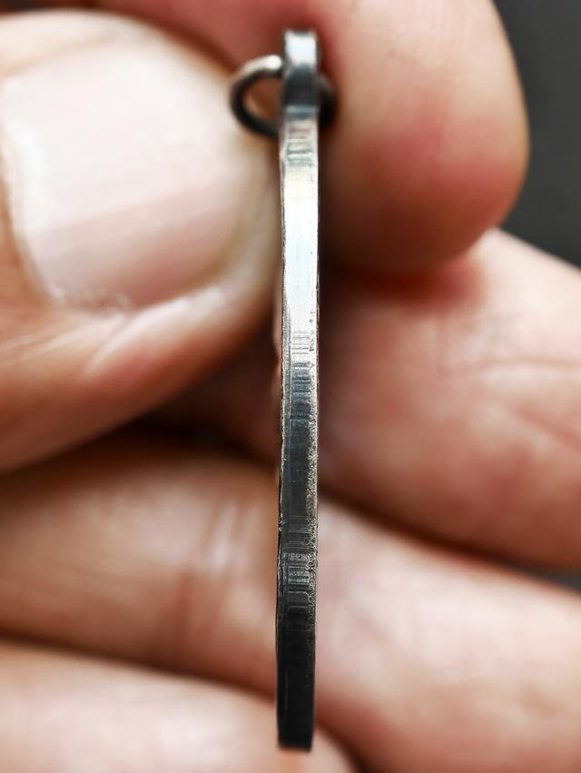 เหรียญหลวงพ่อแดง รุ่นแรก เนื้อเงิน วัดเขาบันได้อิฐ ปี 2503...เก่าๆ 11