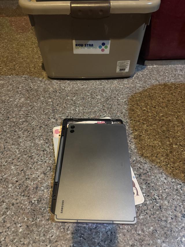 ขายๆๆSamsungTabS9FEPlus5GสีGray128กิ๊กLTEใส่ซิมได้สูนTrueสภาพสวยการใช้งานดีเยี่ยมทุกๆฟังชั่นเครื่องรีสโตได้ตลอดไม่มีติดแอคเค้าใดๆคับ ( จอขาวจั๊วไม่มีเ 2