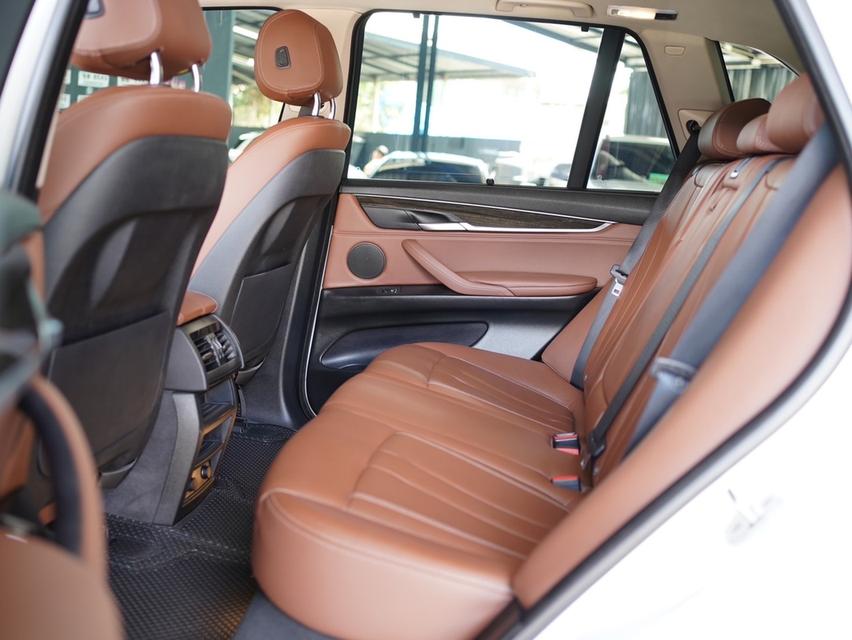รหัสรถ BM5678 BMW X5 sDrive25d F15 ปี 2018 14