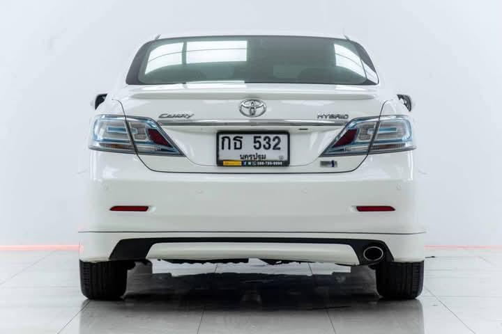 Toyota Camry รถปี 2012 4