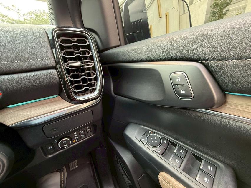 Ford Everest 2.0 Titanium push 2WD รูปที่ 15