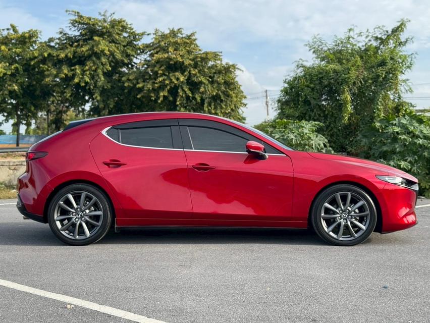 MAZDA 3 SKYACTIVE Hatch 5dr  S Sports SA 6sp FWD 2.0i Y2020 (MNC) สีแดง เกียรออโต้  8
