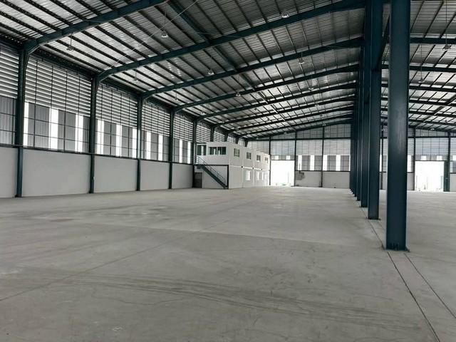 ขายที่ดินพร้อมโกดังเขตอุตสาหกรรมบ้านบึงชลบุรี ที่ดินขนาดใหญ่ 20 ไร่ ผังสีเหลือง พร้อมโรงงาน 2 อาคาร รวมพื้นที่ใช้สอย 5,2 6