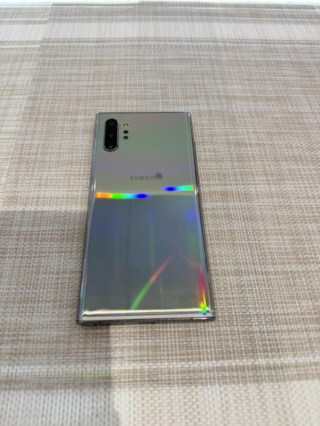 Samsung S10+ 12  256 gb