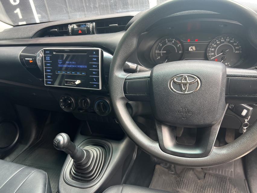 Toyota Hilux Revo 2018 5