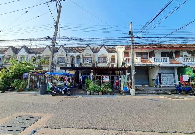ขายทาวน์เฮ้าส์ หมู่บ้านไทรงาม ซอยเทศบาลบางปู 57 อำเภอเมือง สมุทรปราการ 2