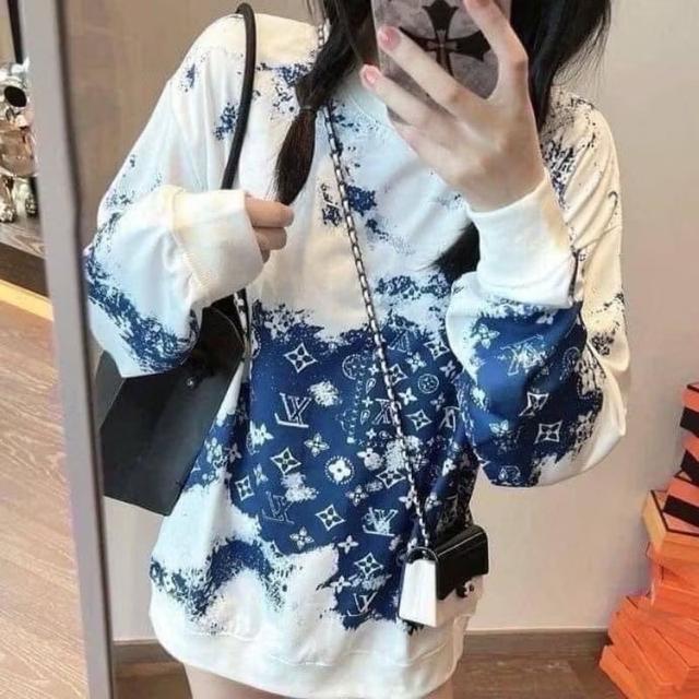 เสื้อแฟชั่น