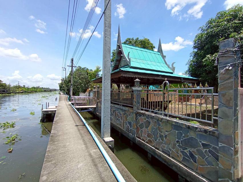 ขายบ้านเดี่ยวริมน้ำ 2 ชั้น ใกล้โรงพยาบาลบ้านแพ้ว ซอยวัดมอญ (วัดราษฎร์ศรัทธาธรรมกะยาราม)