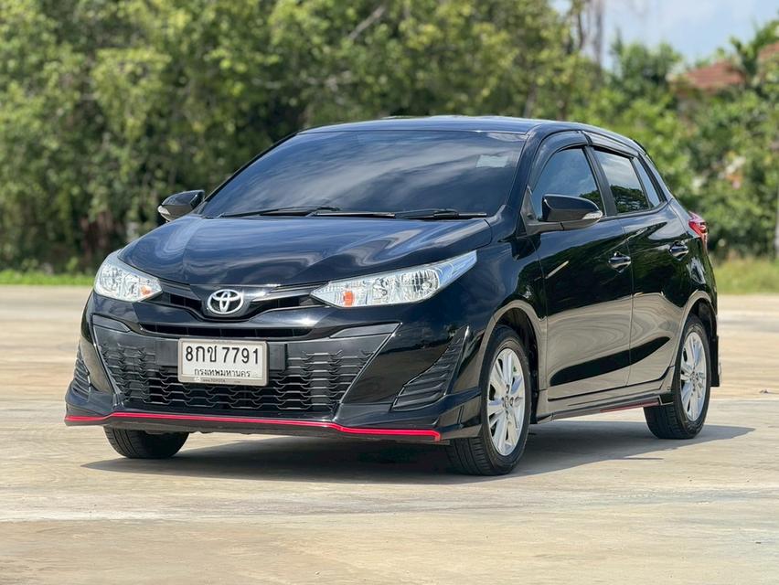 TOYOTA  YARIS  1.2 E  Y 2019  HACTHBACK สีดำ 7