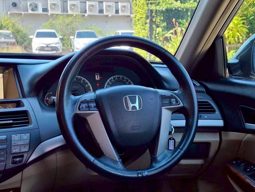 รหัสรถ KN5432 HONDA ACCORD , 2,0 EL ปี2011 9