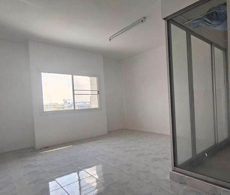 อาคารพาณิชย์ : บางพลี สมุทรปราการ ที่ตั้ง : ต.บางโฉลง อ.บางพลี จ.สมุทรปราการ 5