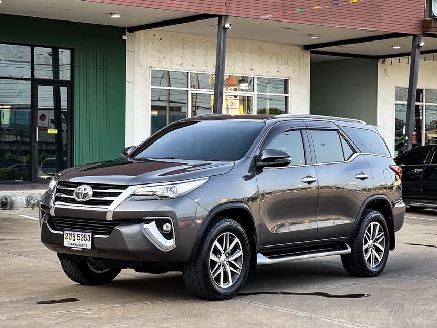 Toyota Fortuner 2.8V 4wd ปี22 7