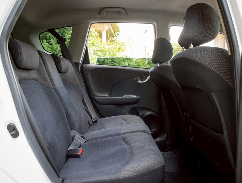HONDA JAZZ 1.3 HYBRID ปี 2013 11