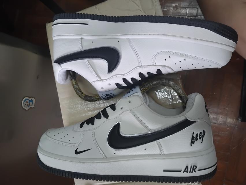 NIKE AIR FORCE 1LOW EUR 42/26สวยสภาพใหม่ไร้ตำหนิ550ค่าส่ง50 รูปที่ 7